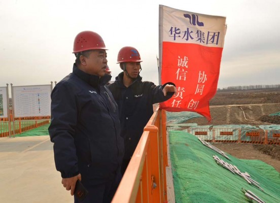 欧亚国际集团公司黄鹏总司理一行深入项目检查复工情形