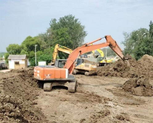 欧亚国际集团多线作战，，，，，力保清静度汛